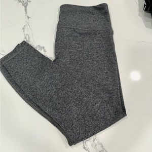 Athleta Elation leggings. Size medium. Great condition. Buttery soft.
